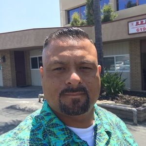 Meet your Posher, Manny